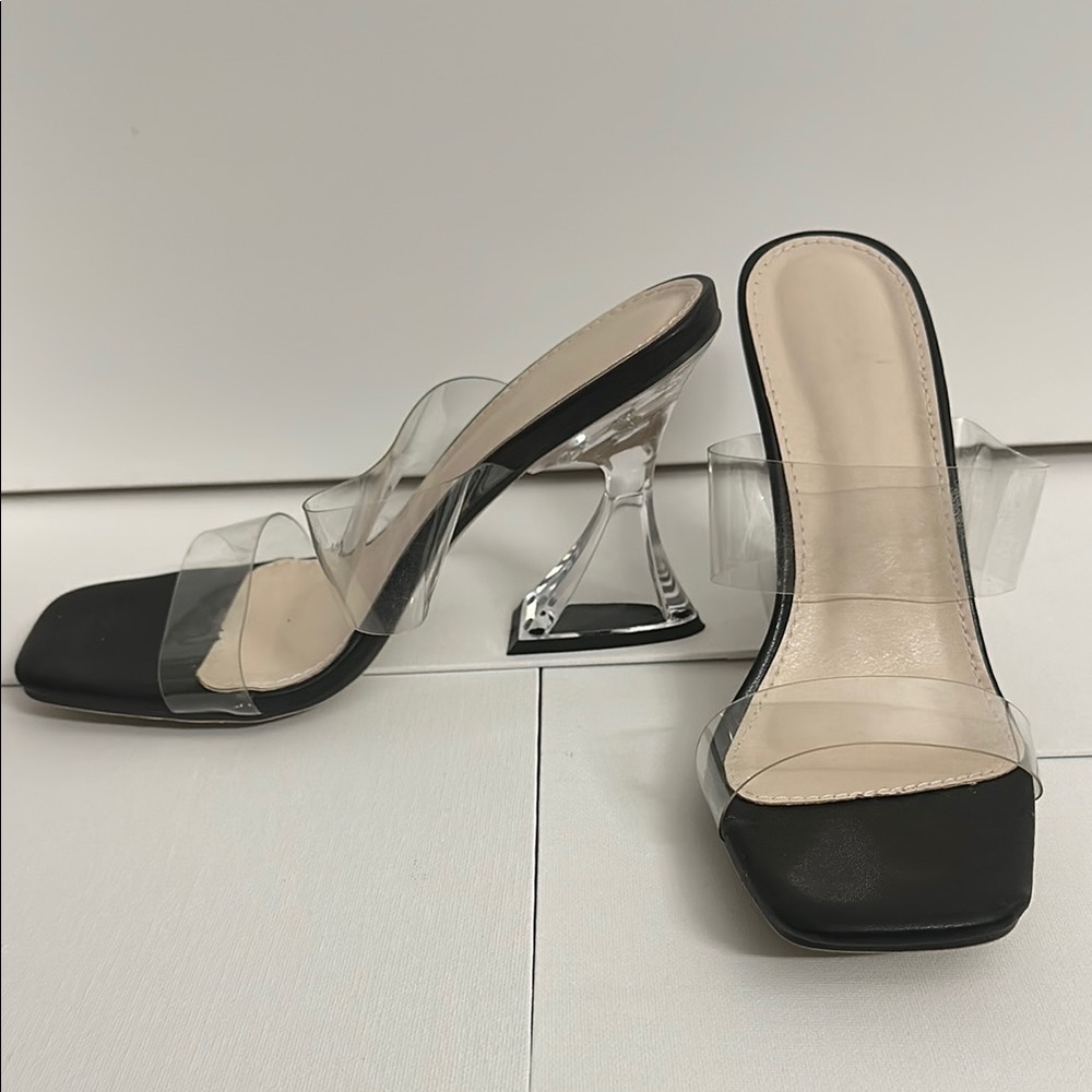 Source Unknown Black and Clear Heels with Slim Block Design
